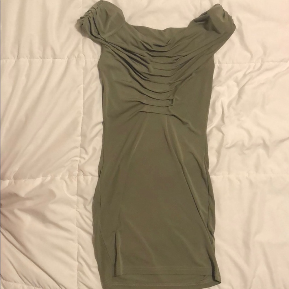 Green Dress (Europe)